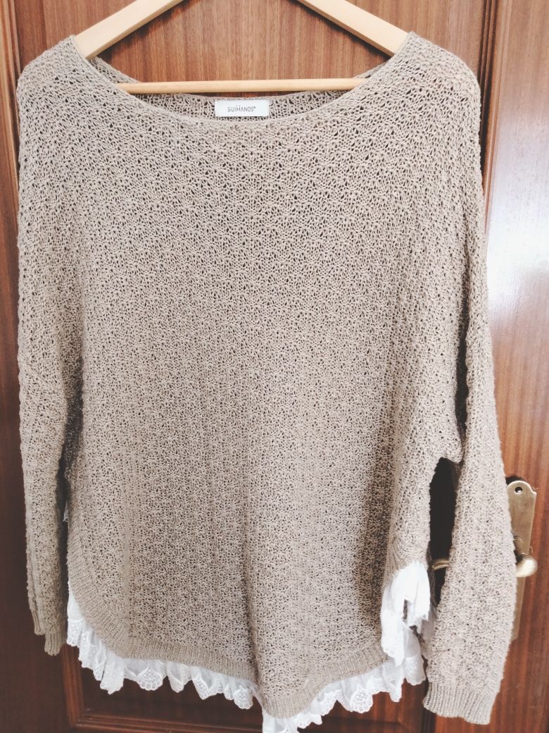 Camisola em linha bege da marca Guimanos