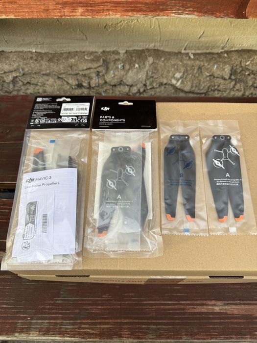Оригінальні DJI Mavic 3 Pro - E-T Classic Пропеллеры, Лопаті Пропелери