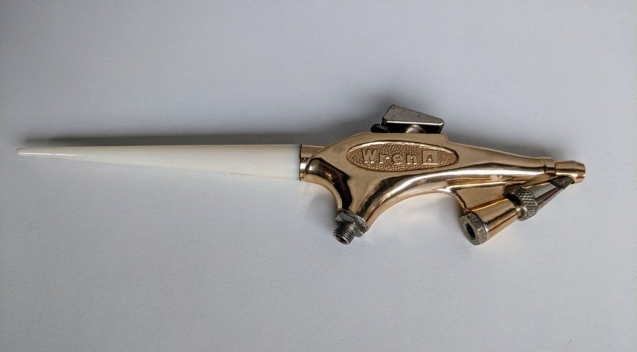 Pistolet do malowania aerografem Wren Model A firmy Binks