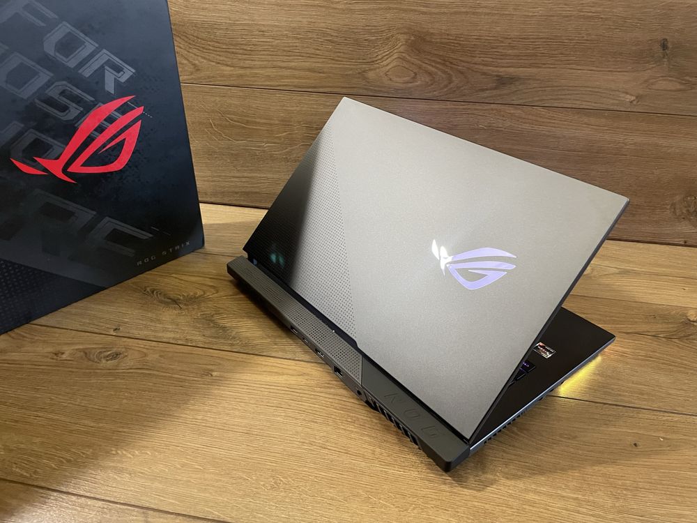 Asus g713 Qhd Ryzen 9-7945hx Rtx 4060 ddr5-32 ssd1000
