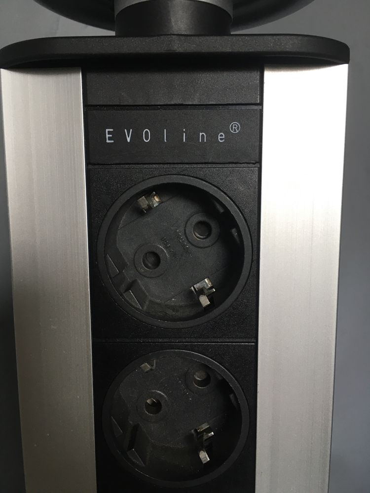 EVOline the e-place design gniazdo wysuwane z blatu