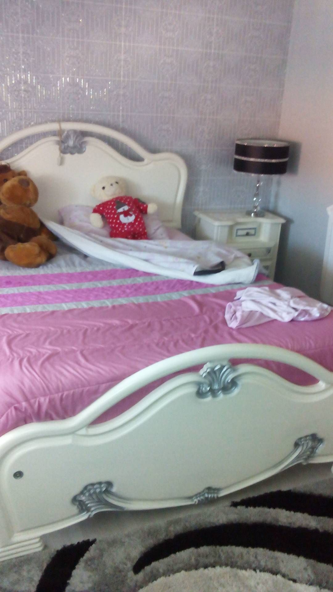 Quarto de casal em madeira