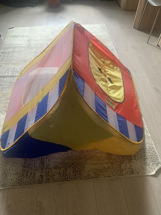 Продам палатку детскую