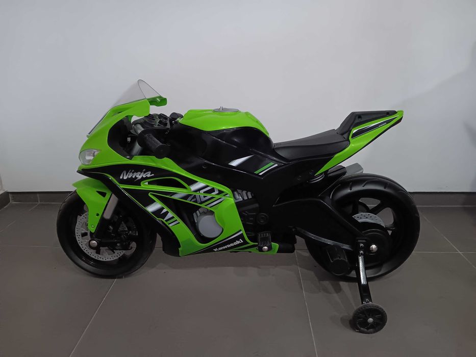 Mota criança bateria Kawasaki Ninja ( Praticamente Nova)