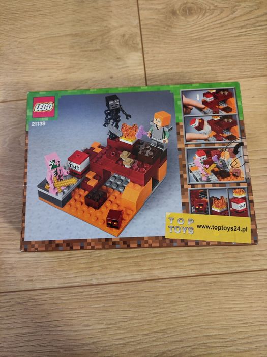 Zestaw LEGO Minecraft walka w netherze 21139