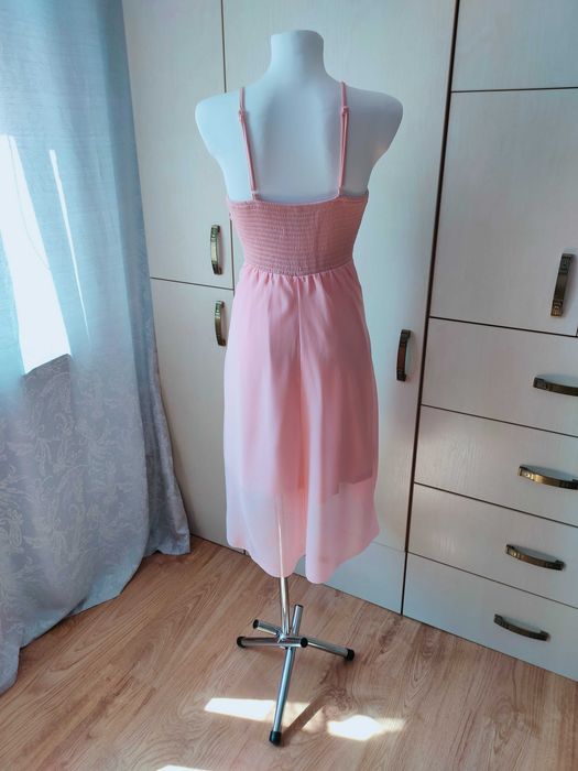 NOWA pastelowo-różowa szyfonowa sukienka z koronką r. 40/42 Bodyflirt