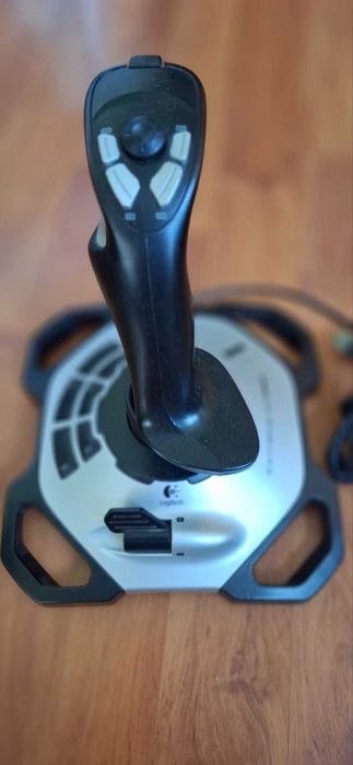 Проводной джойстик Logitech Extreme 3D Pro