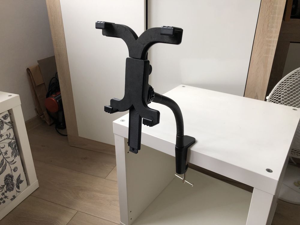 Elastyczny uchwyt na tablet holder na przegubie iPad