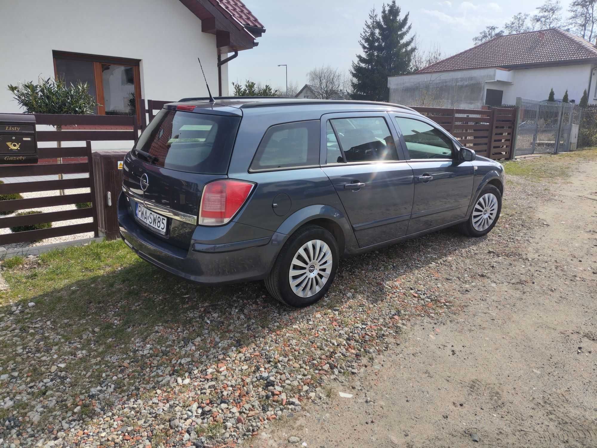 Opel Astra Kombi 1,9 diesel 2006 r.