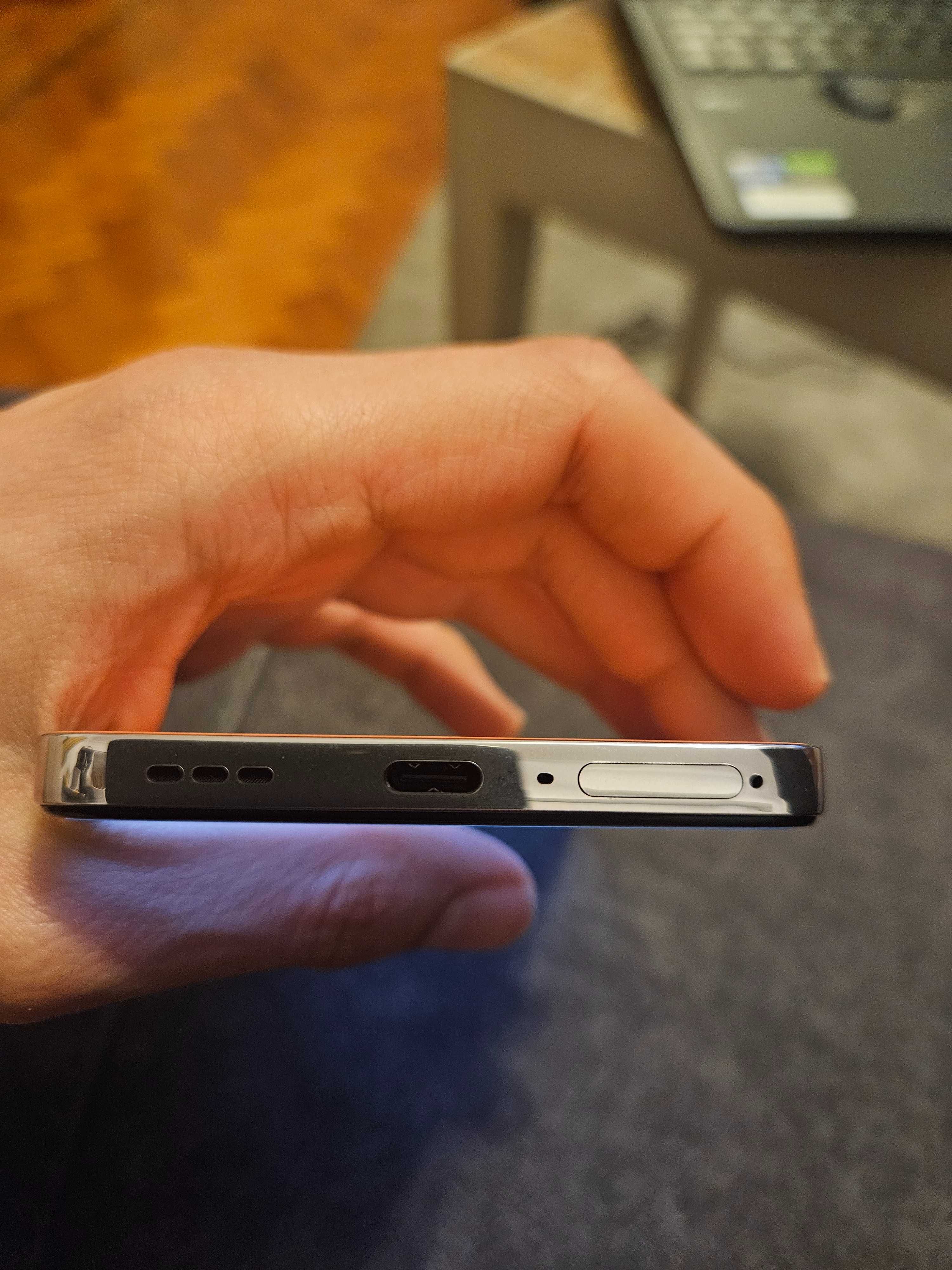 Oppo Reno 12 F 5G 8GB/256GB Laranja c/3 anos garantia