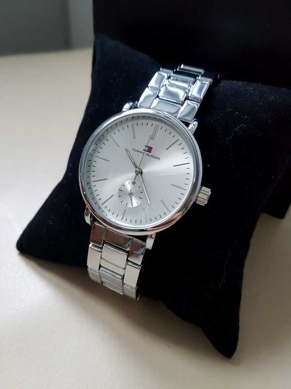 TH zegarek damski wzór Tommy Hilfiger w pudełku nowy