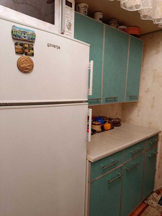 Продам гостинку Комунальний ринок