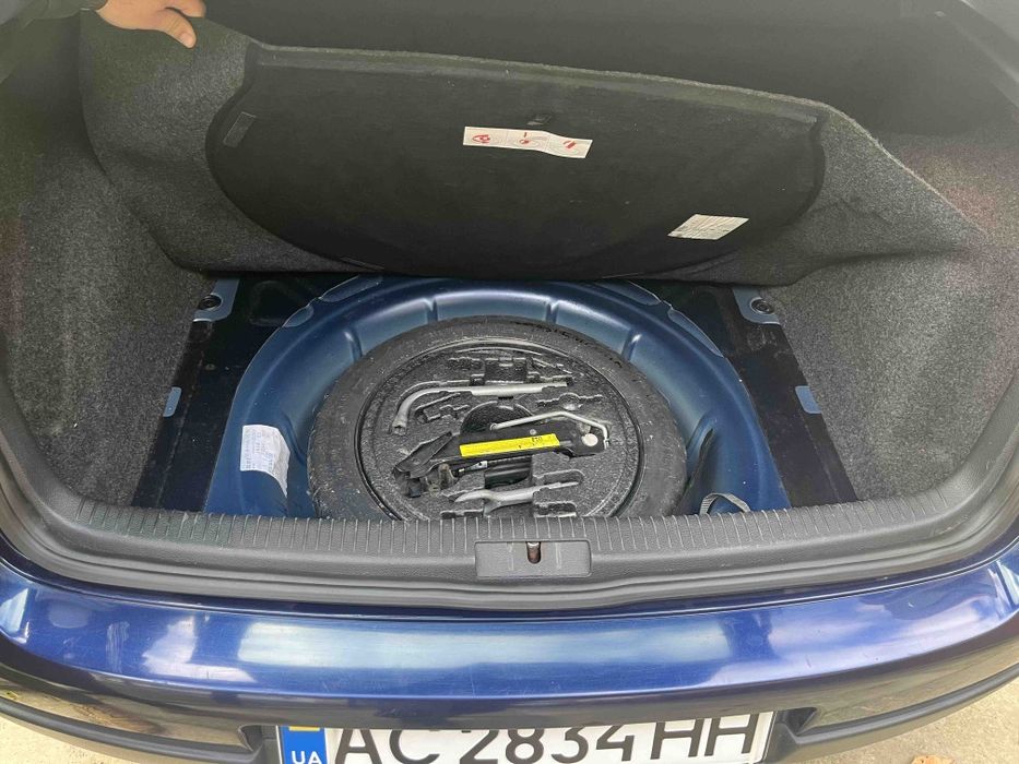 Volkswagen Golf 5 1.6 mpi