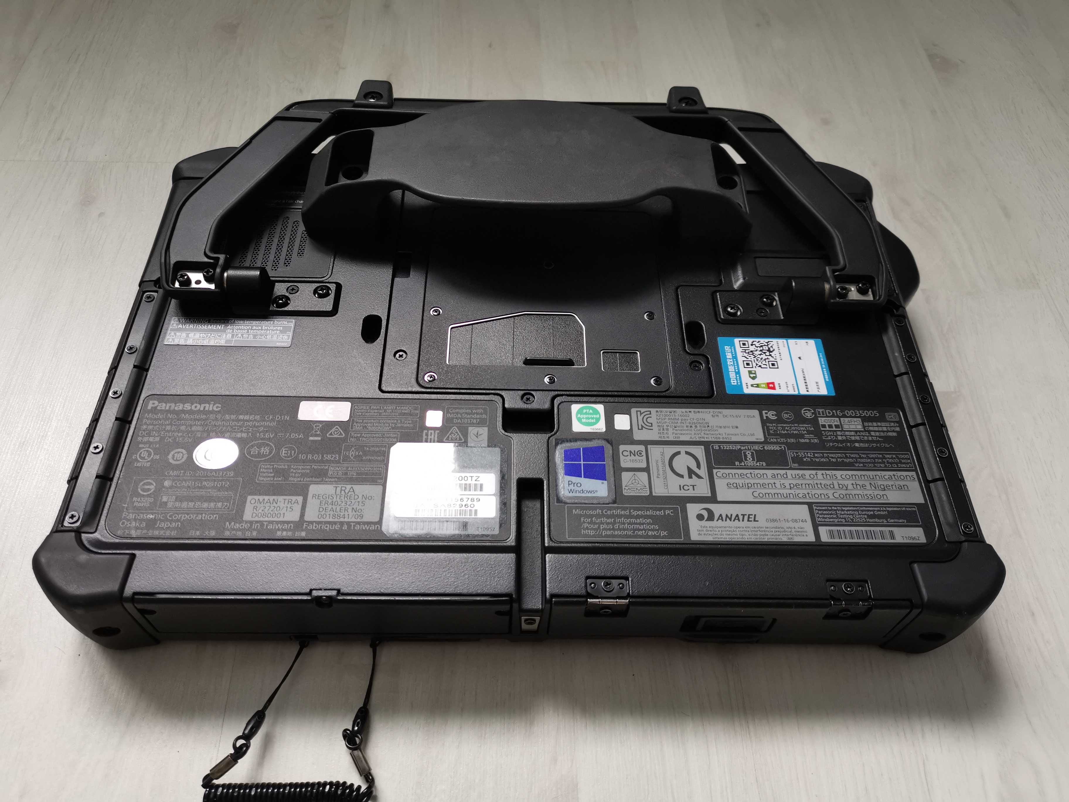 Mercedes Star Diagnoza SD C4 DoIP, Panasonic CF-D1 mk3 i5 16GB RAM SSD