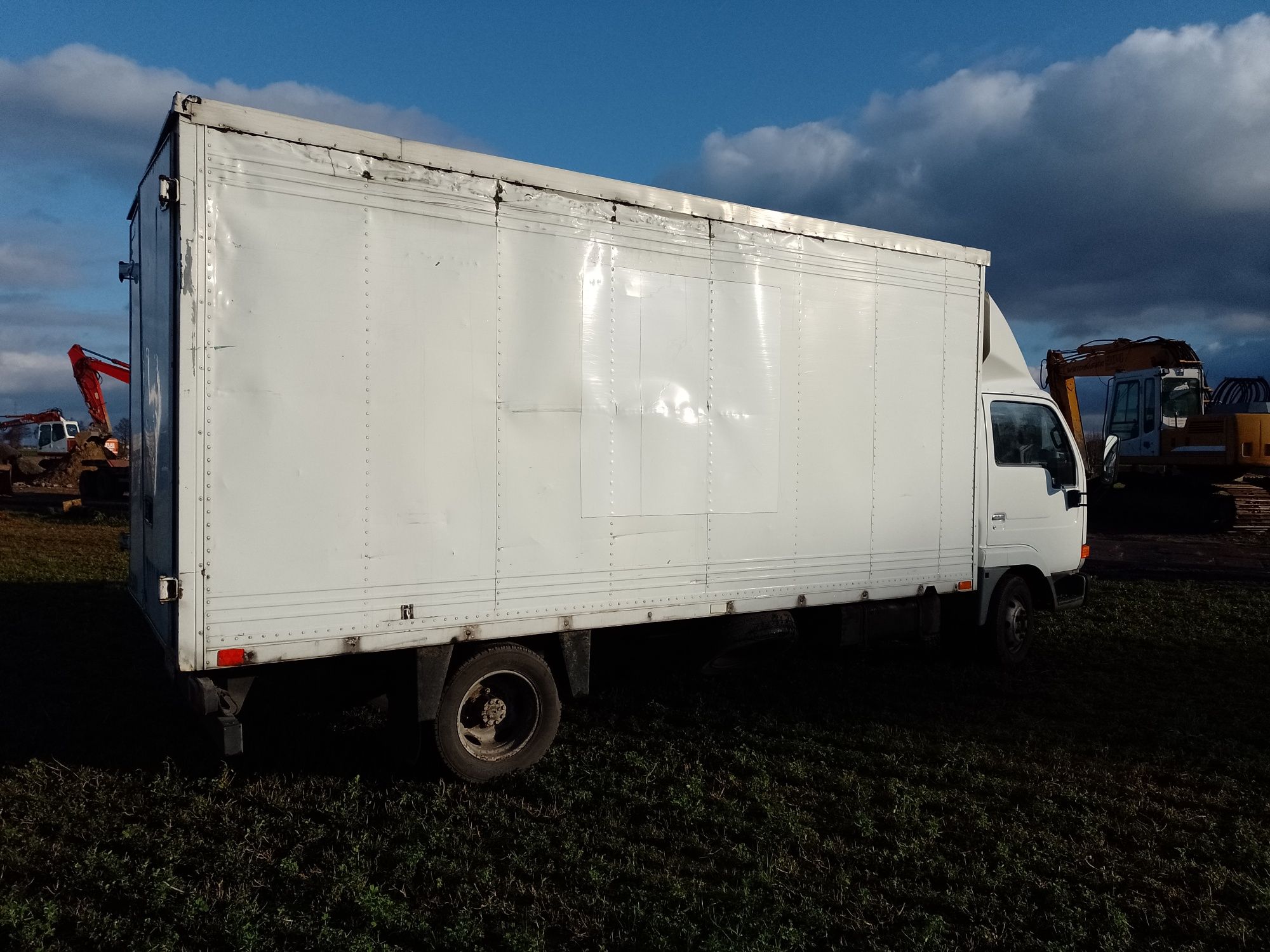 Nissan Capstar 3,0 diesel