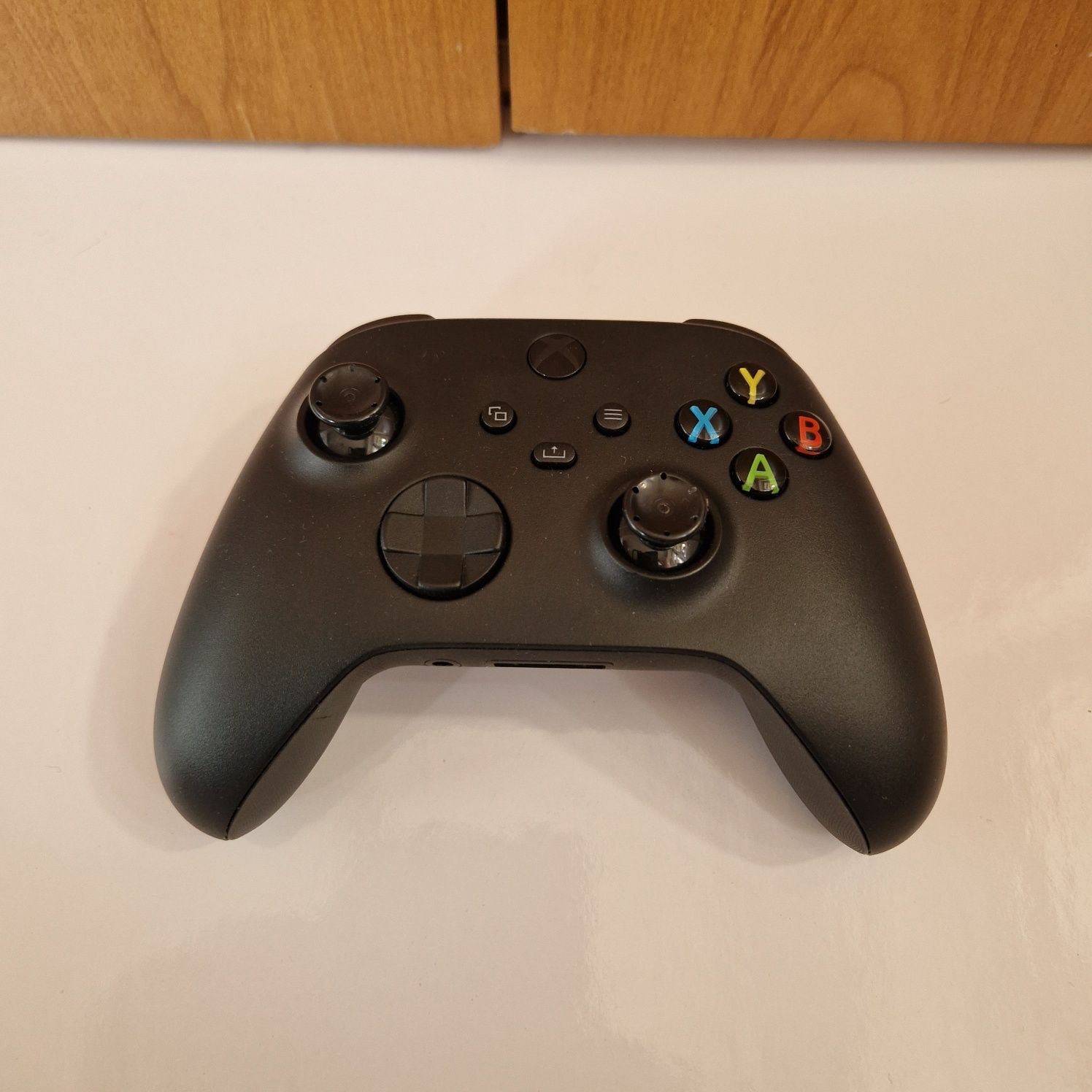 продам джостик бездротовий геймпад XBOX Series X/S