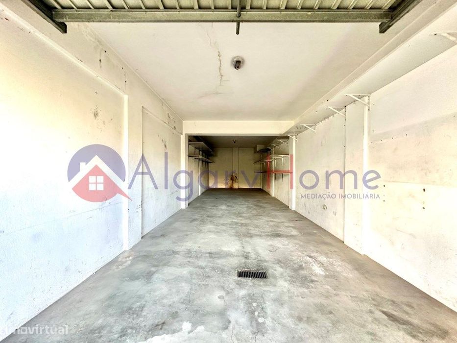 Garagem de 40m² à Venda - Gambelas, Faro