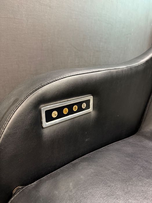 Cadeiras de lavatório com rampa elevatória