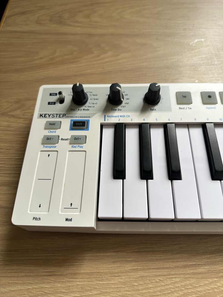 MIDI Клавіатура Arturia KeyStep