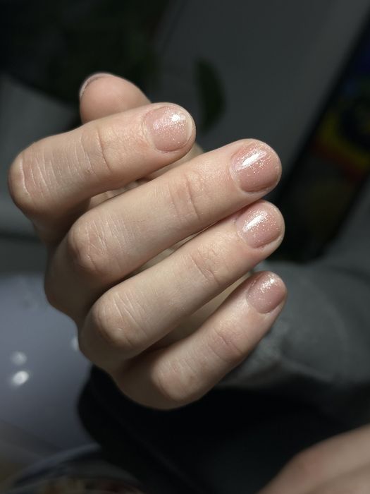 Запрошуємо  на комплексний манікюр до майстра для відпрацювання