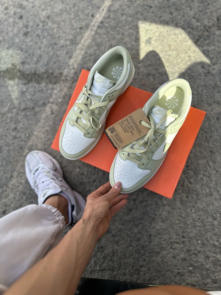 Чоловічі оригінальні кросівки Nike DUNK LOW HF5384 300