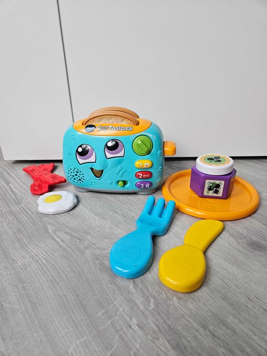 Mowiacy i grajacy toster