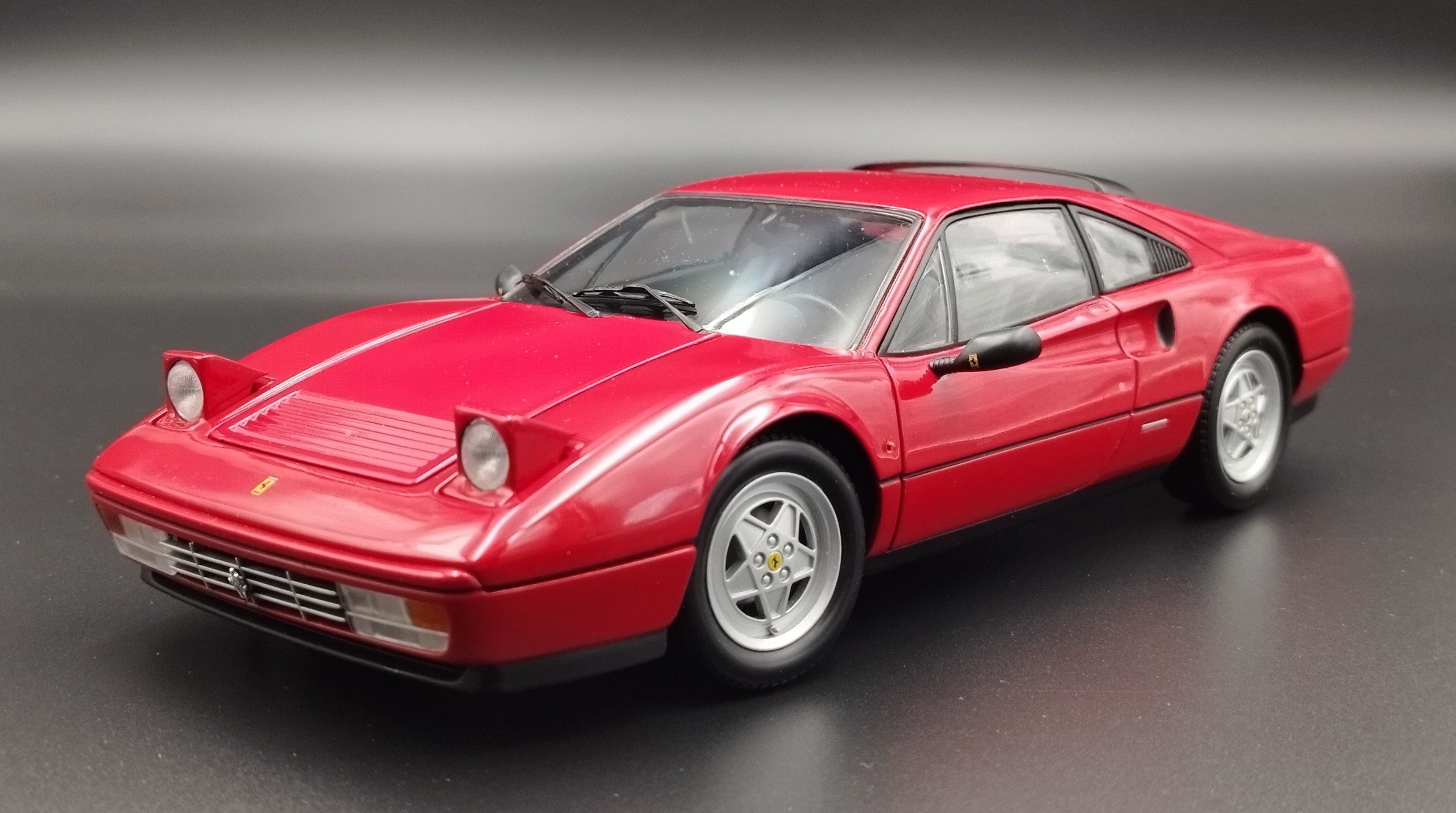 1:18 Kyosho 1988 Ferrari 328 GTS  model używany