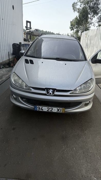 Peugeot 206 SW 1.4 gasolina viatura pra venda de peças
