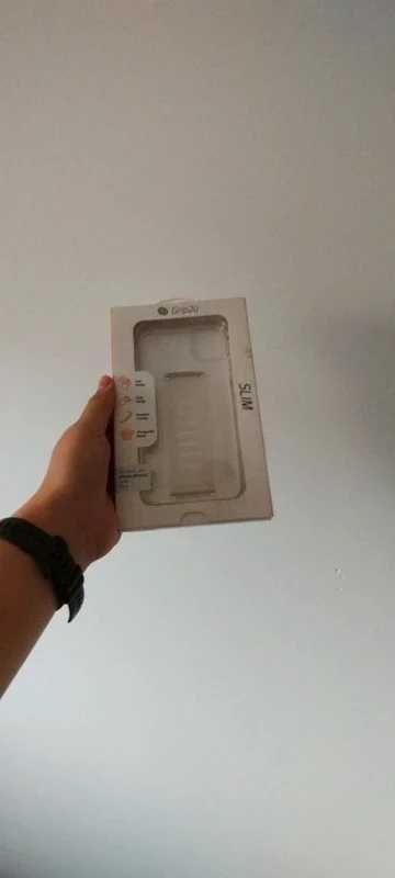 Ultra cienka obudowa Grip2u SLIM do iPhone 11 Pro - lekka funkcjonalna