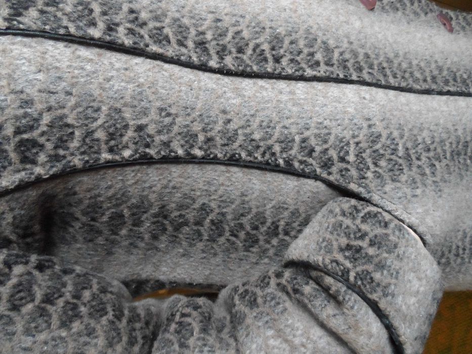 Пальто жіноче, зимове, з натуральним хутряним коміром, р.52/170.