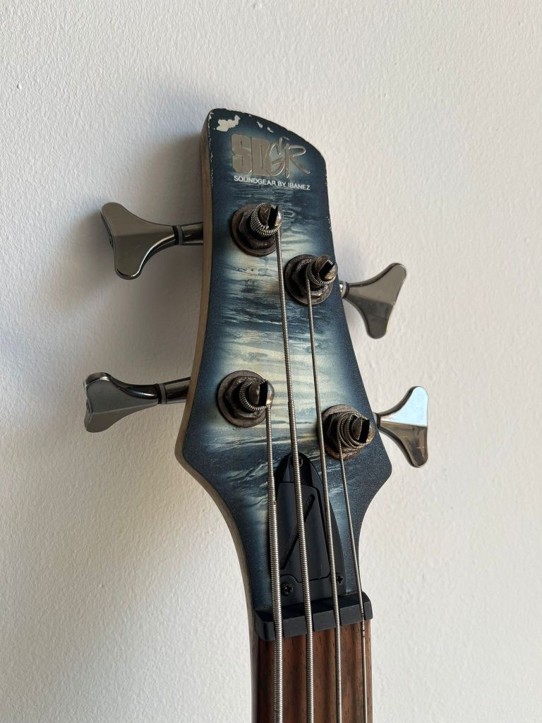 Baixo Ibanez SR300E (2017)