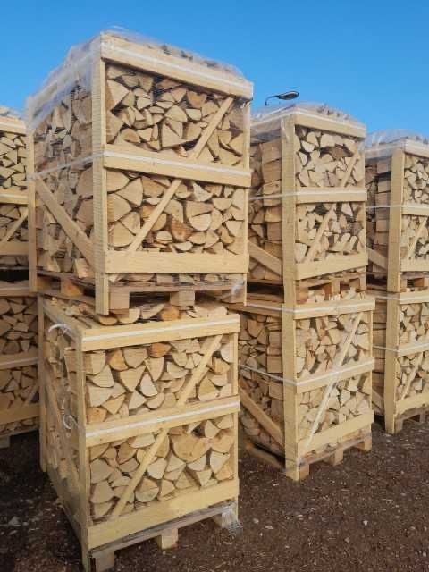 Drewno kominkowe dab brzoza grab buk transport