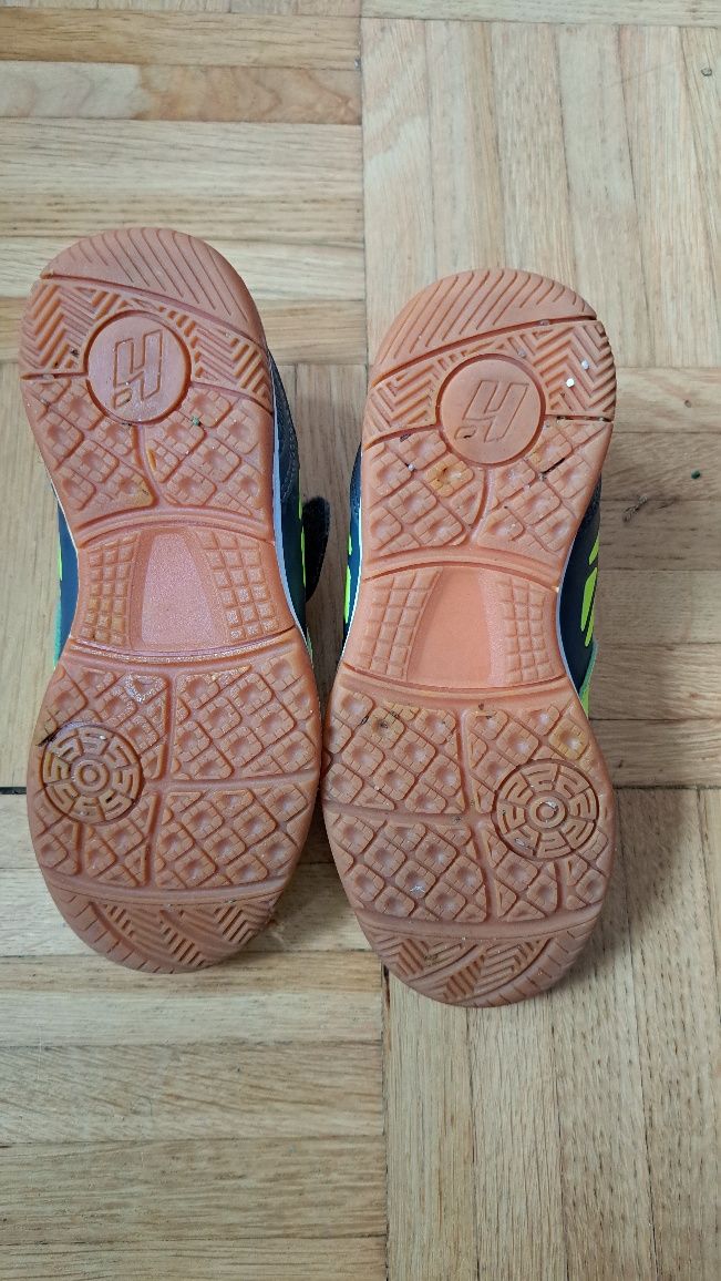 Buty dziecięce halowe na rzepy Huari ABEDI KIDS rozmiar 28