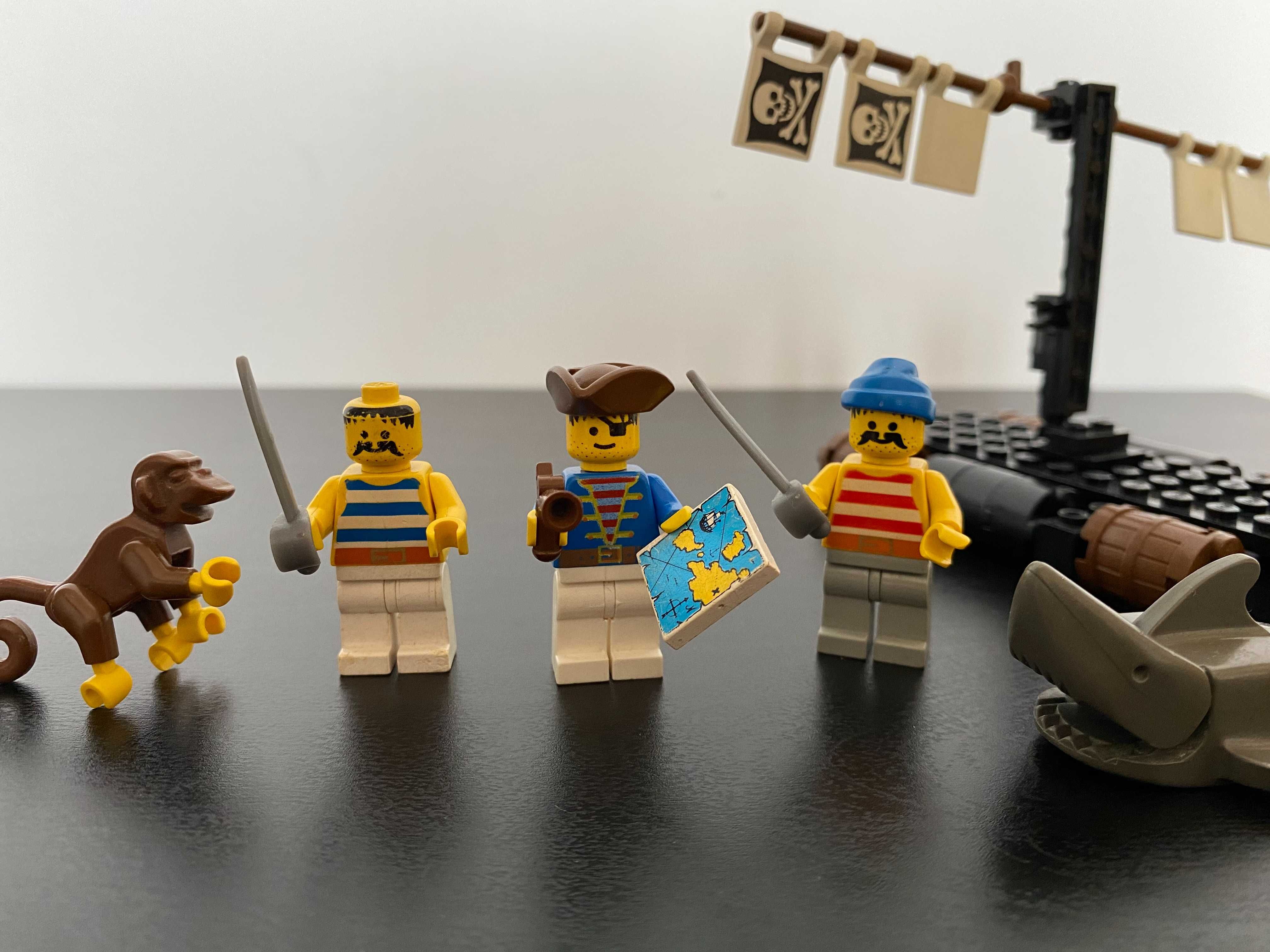Lego 6257 Pirates Castaway's Raft + bonus Vintage