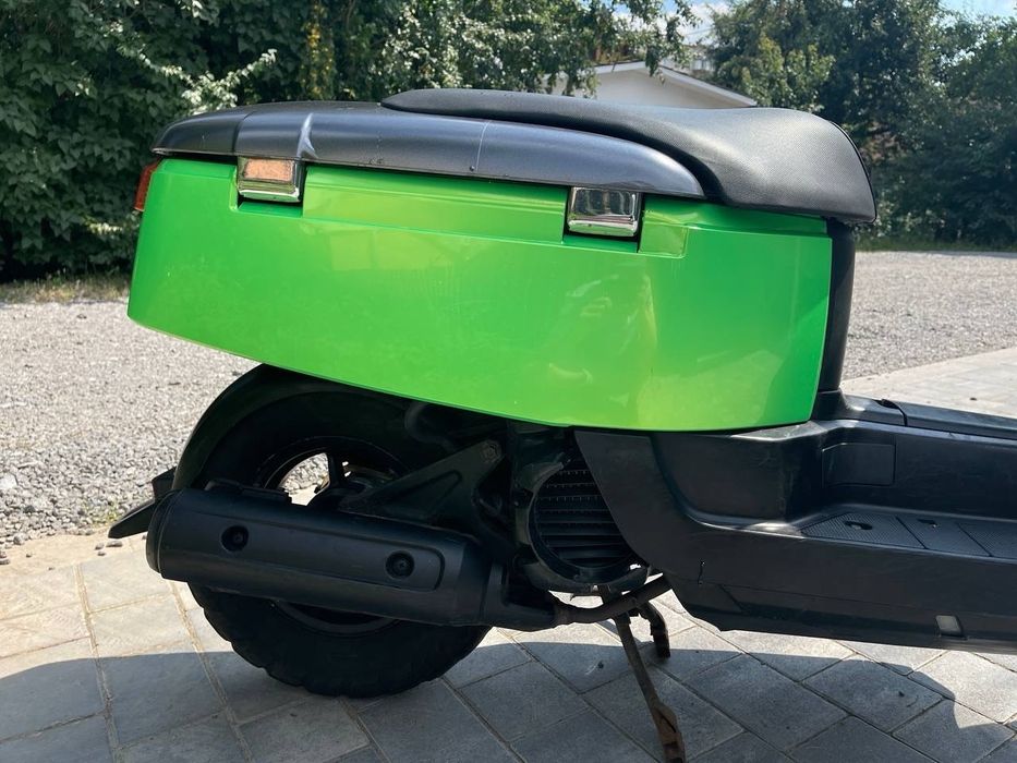 ямаха вокс мерседес среди скутеров мопед