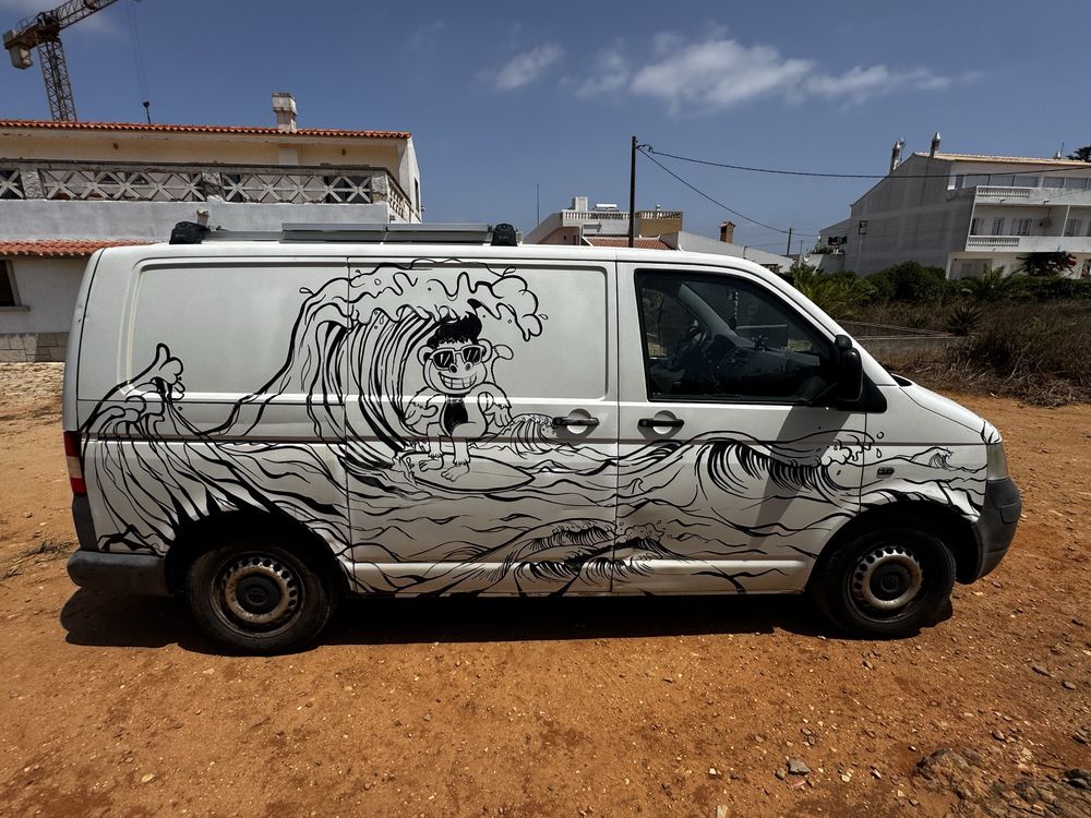 VW T5 Transporter convertido em Camper