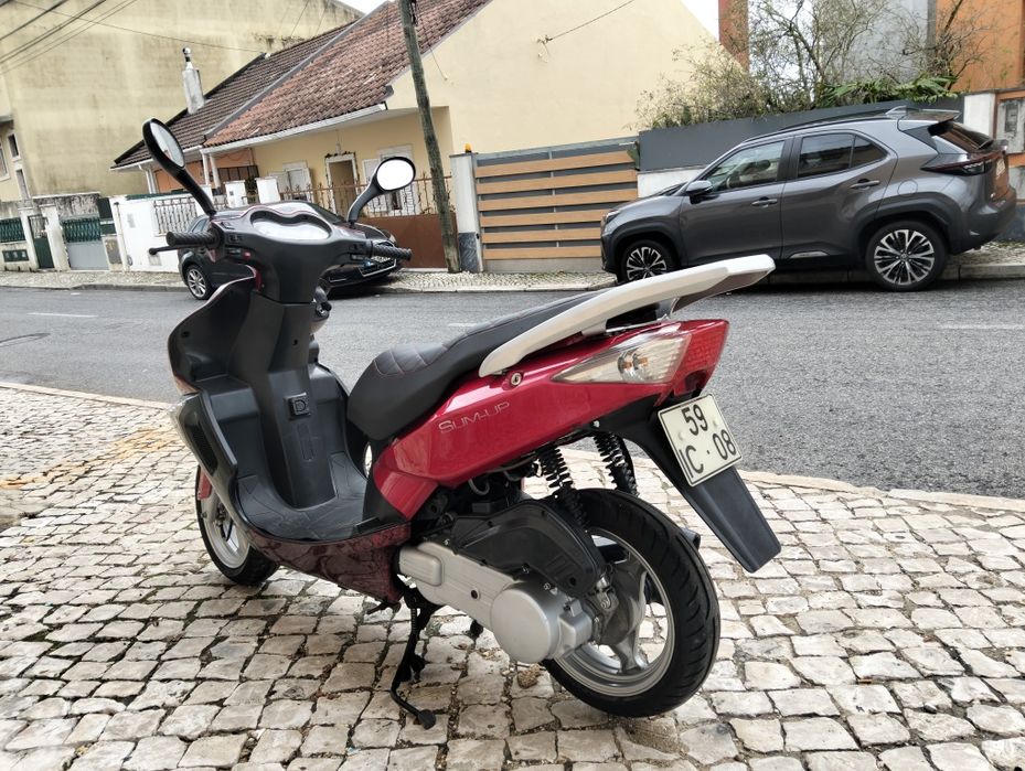 Peugeot sum up 125cc 2009
