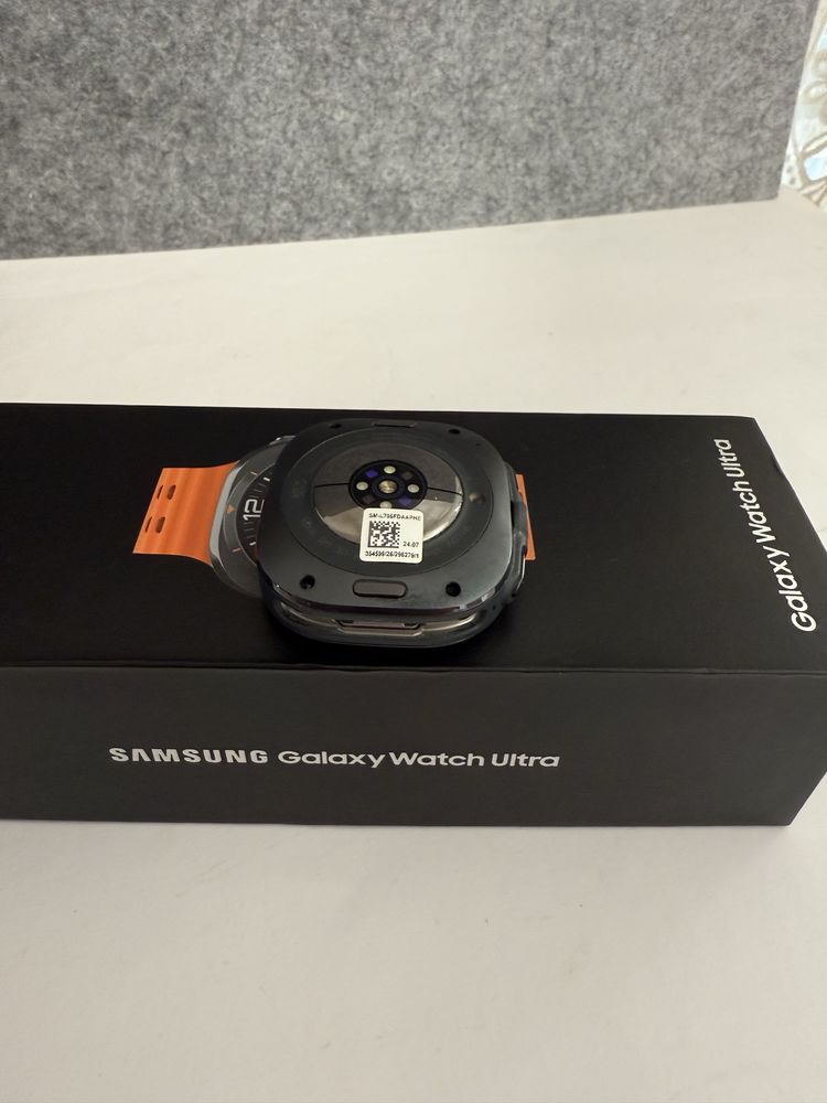 Samsung Galaxy Watch Ultra Titanium Gray