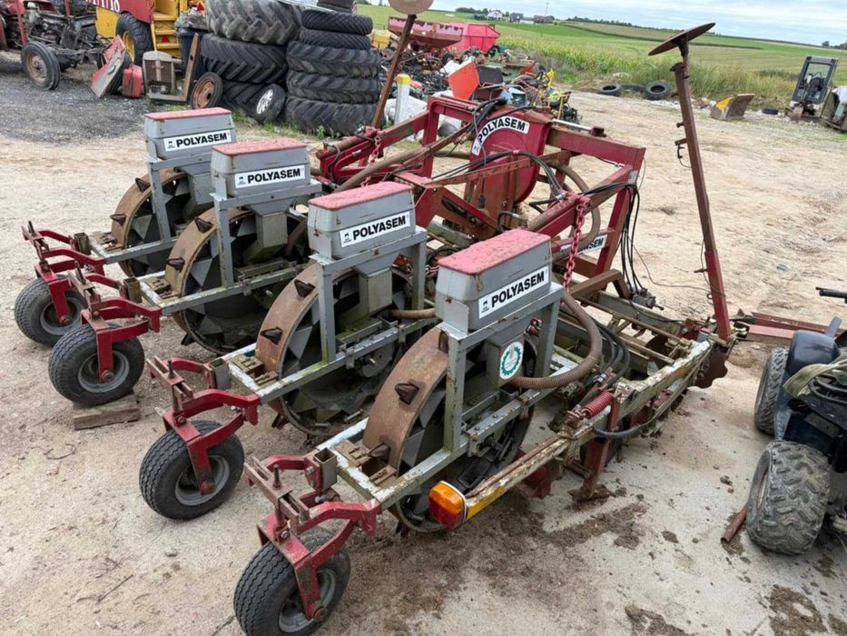 Siewnik do kukurydzy -4 rzedowy