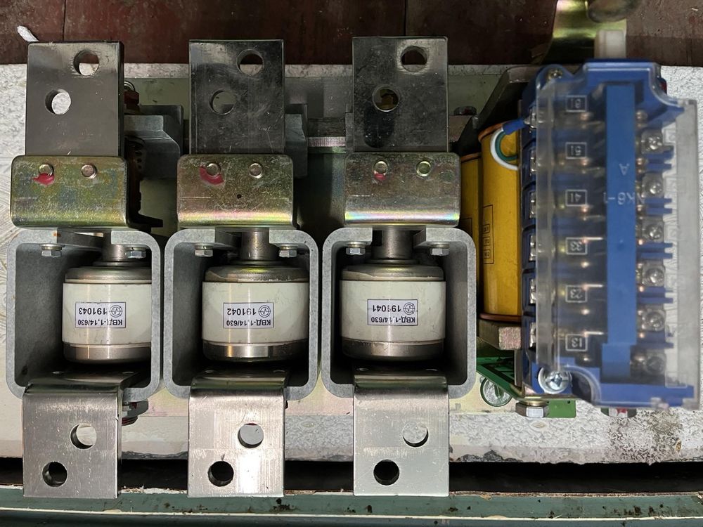 Контактор вакуумный КВТн 630, КВТн 400, КВН 250