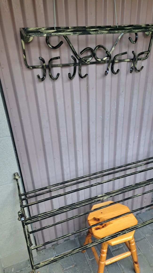 Zestaw do przedpokoju z metalu