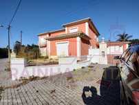 Moradia M6 com jardim e piscina - Pombal-Leiria