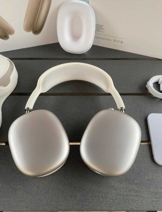 AirPods Max - Starlight