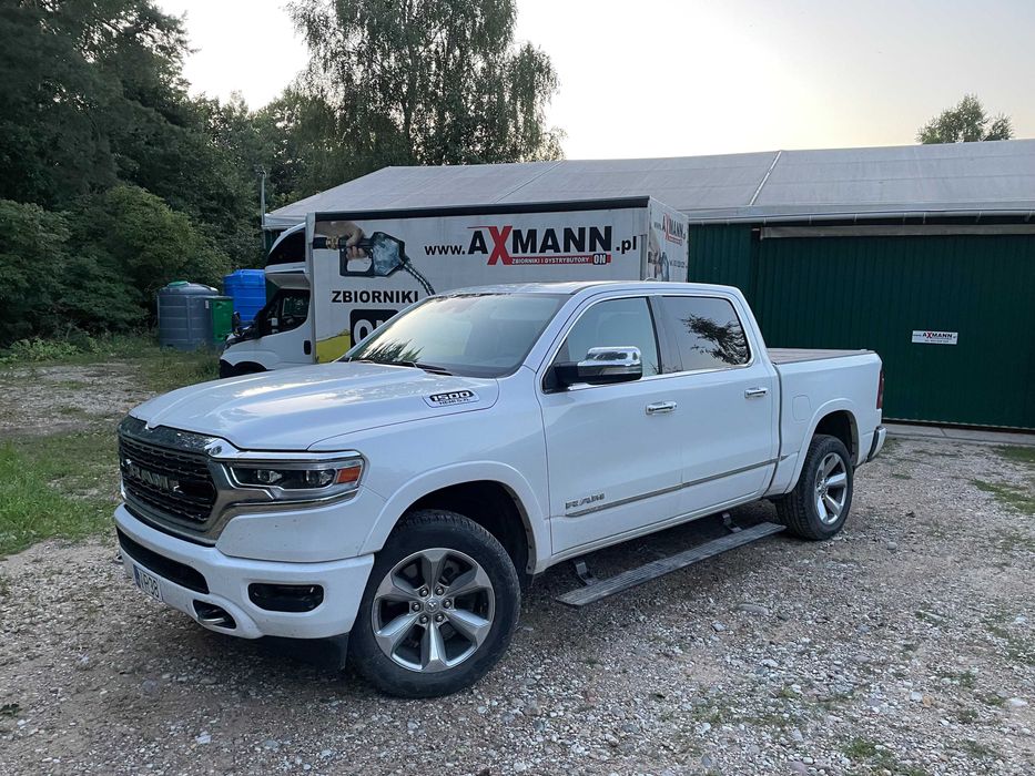 Ram 1500 LIMITED ful wersja pneumatyka pewny nie od handlarza