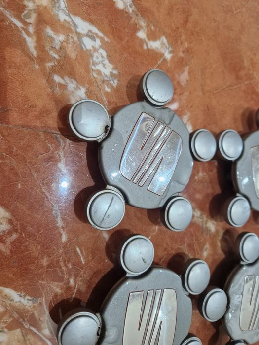 Manete de velocidades ibiza  6l fr e centros de jantes