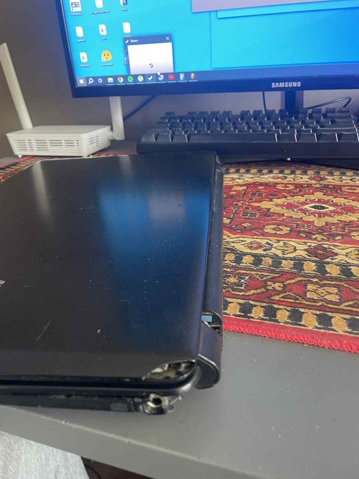 Laptop acer aspire E1