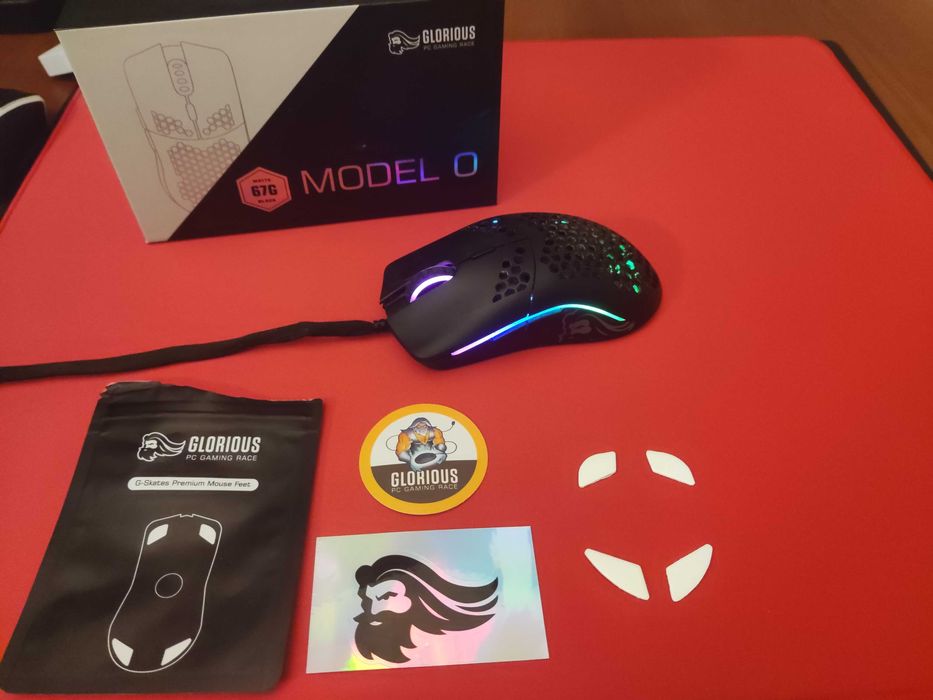 Mysz gamingowa Glorious Model O - Stan dobry, ale uszkodzony kabel