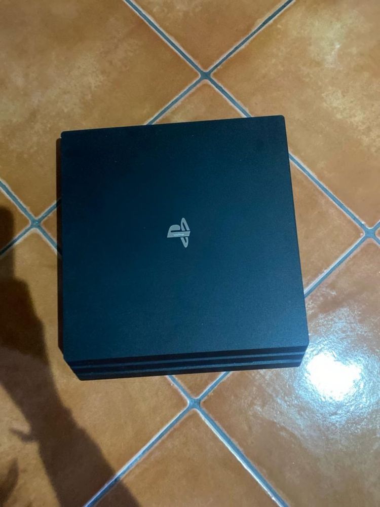 Playstation 4  Pro 1TB