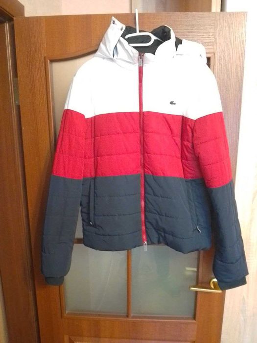 Продам куртку Lacoste