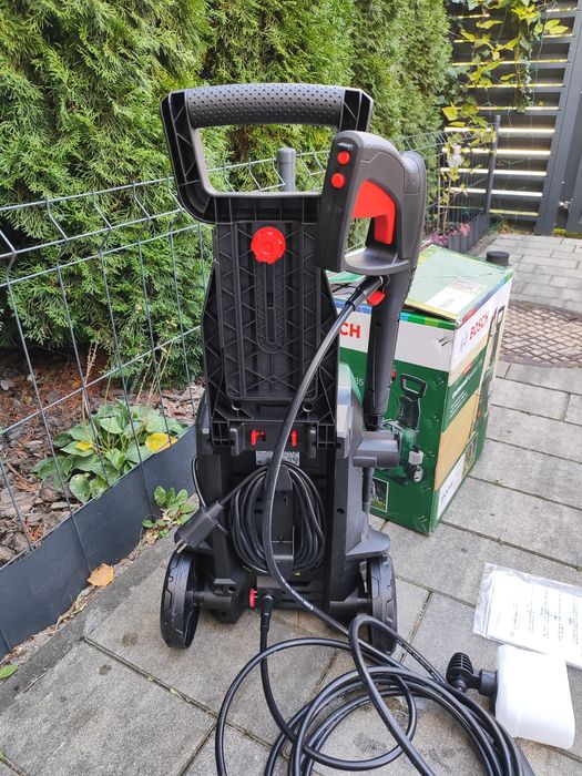 Myjka ciśnieniowa Bosch UniversalAquatak 135, nowa, rok 2024
Myjka ko